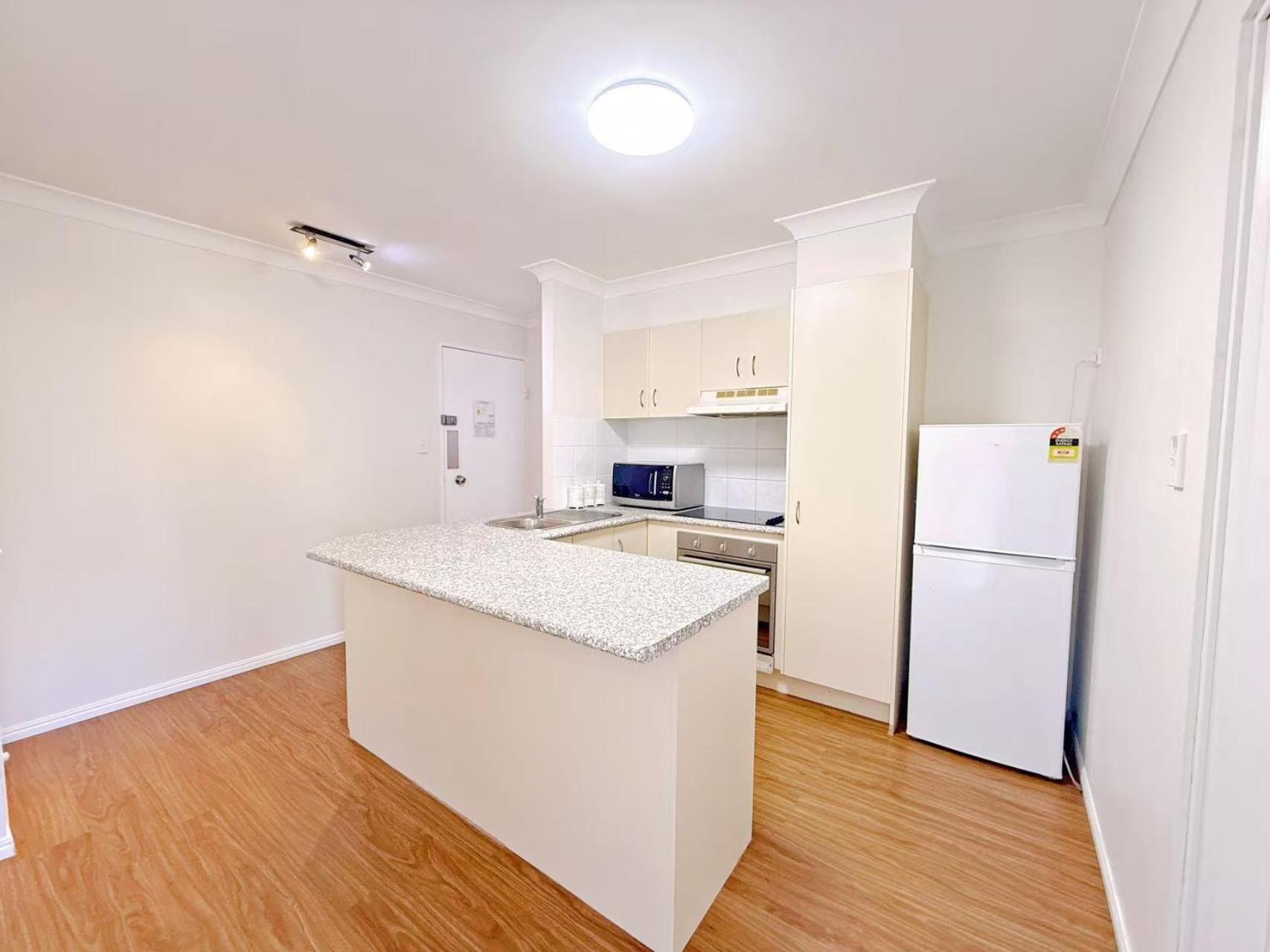 Karana Palms Resort Gold Coast Exterior foto