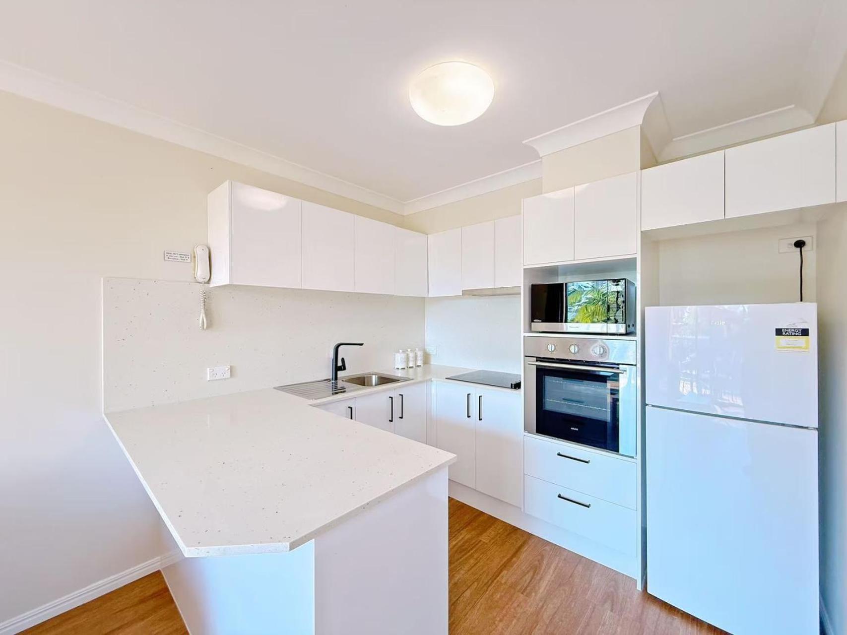 Karana Palms Resort Gold Coast Exterior foto
