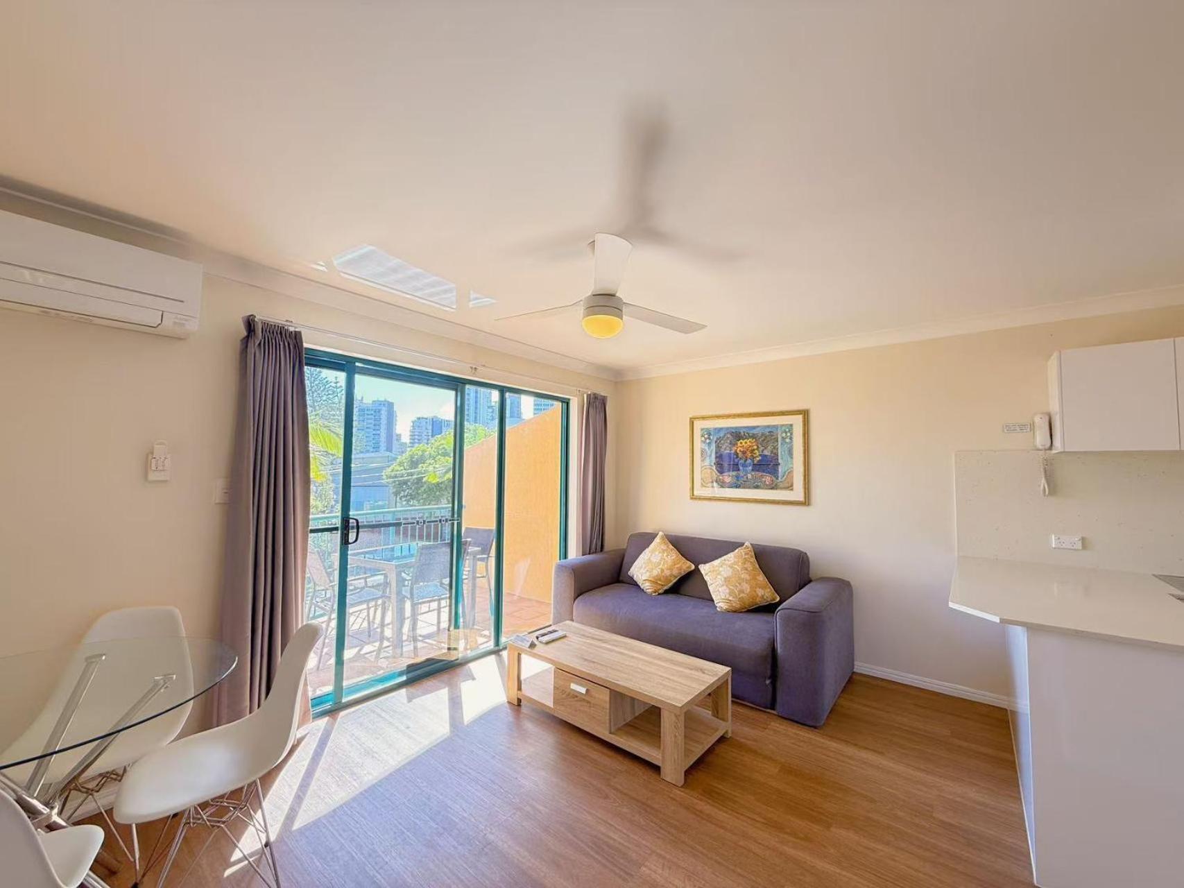 Karana Palms Resort Gold Coast Exterior foto