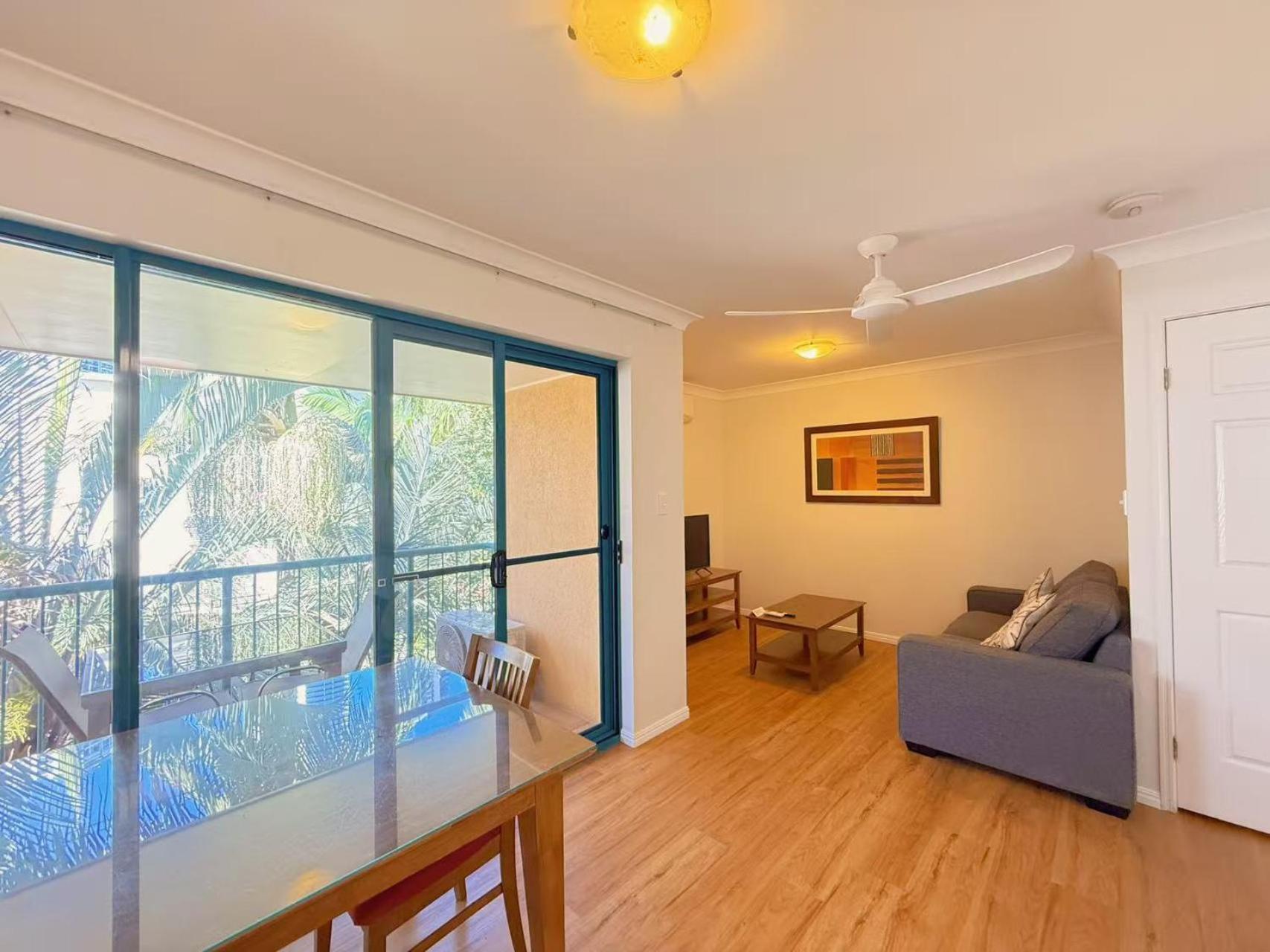 Karana Palms Resort Gold Coast Exterior foto